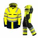 Move to Huomiovaatteet category